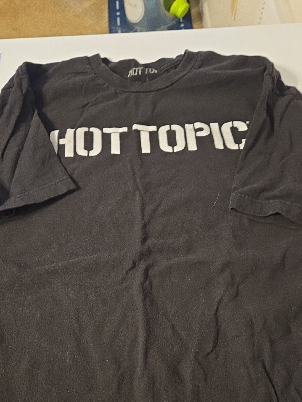 Hot Topic Black Tee with White Logo - Mens Short Sleeve - Picture 2 of 4
